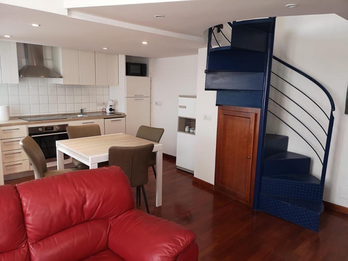 Marina Apartment City Centre Cagliari Exterior foto